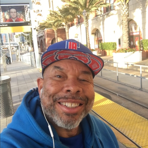 Meet your Posher, Donovant - Picture 5 of 7